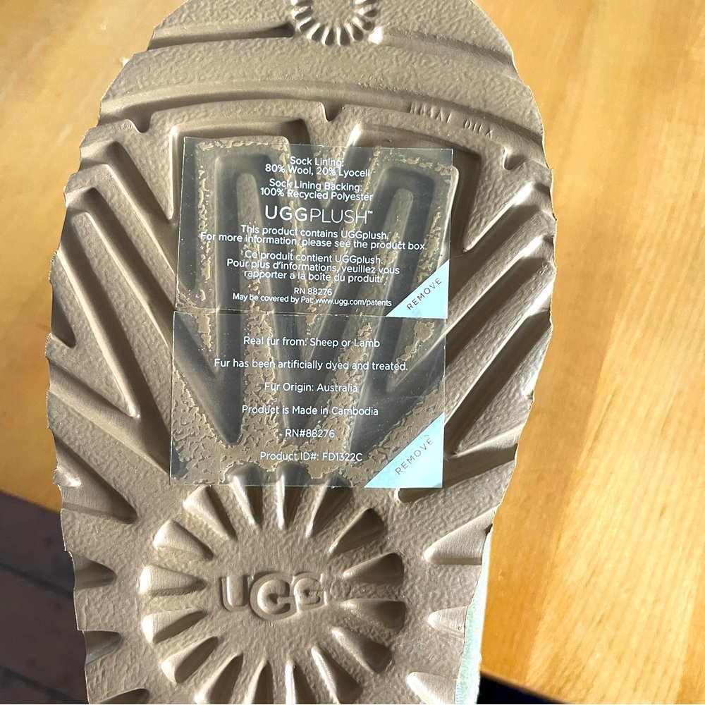 UGG Tasman Slippers NWT - Picture 5 of 7
